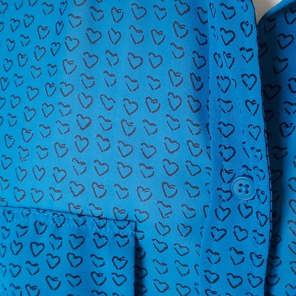 Banana Republic heart print shirt - Picture 3 of 5